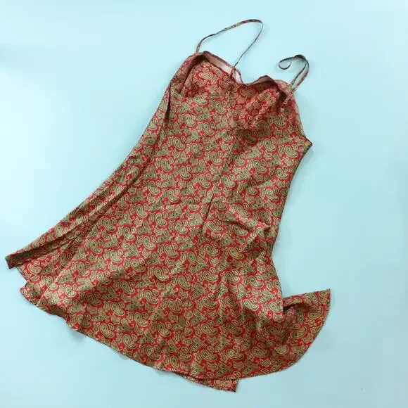 Victoria's Secret Red Baroque Print Satin Mini Slip Dress Nightgown Size XSmall - Picture 6 of 6